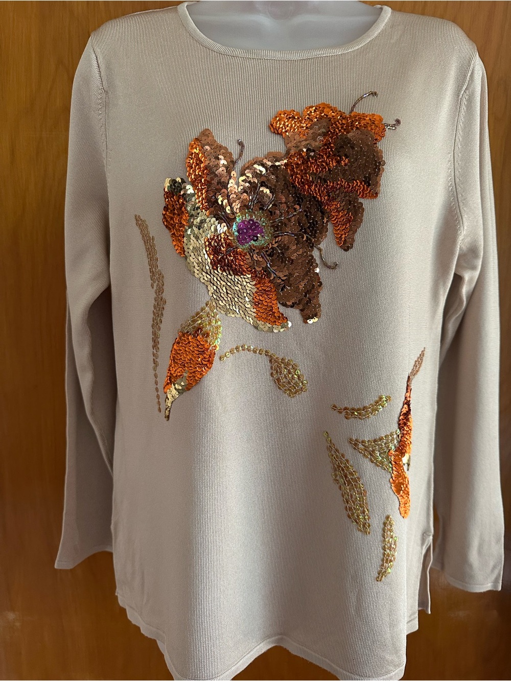 Victor Costa NWT M Sequin Beaded Floral Statement Sweater Top